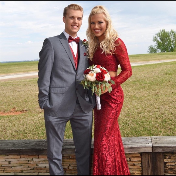 Size 6 Prom dress - Picture 3 of 5